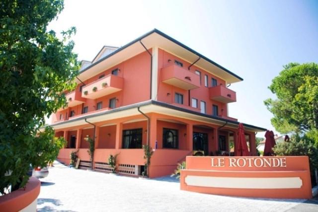 Hotel Le Rotonde Massaciuccoli Kültér fotó