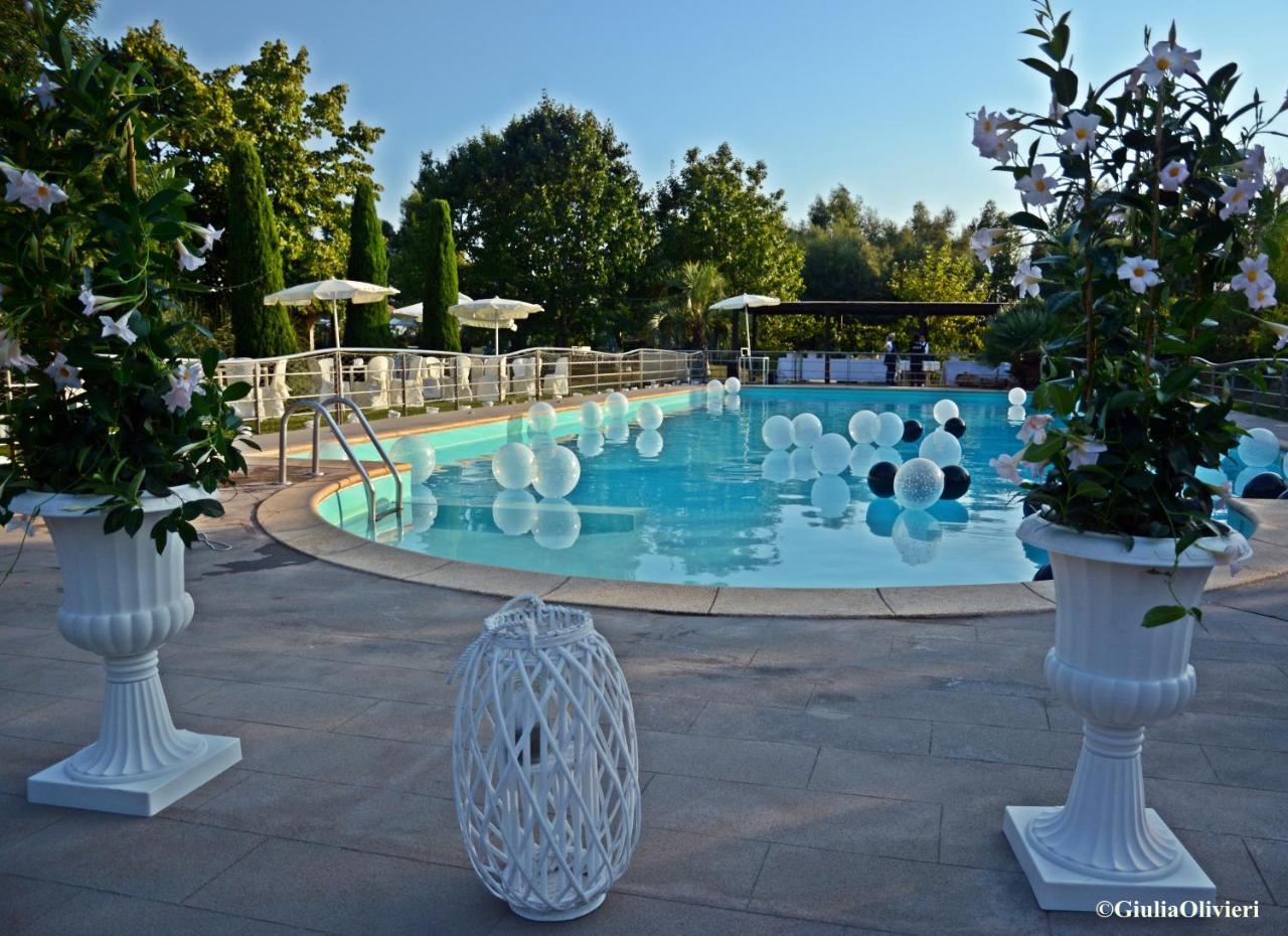 Hotel Le Rotonde Massaciuccoli Kültér fotó